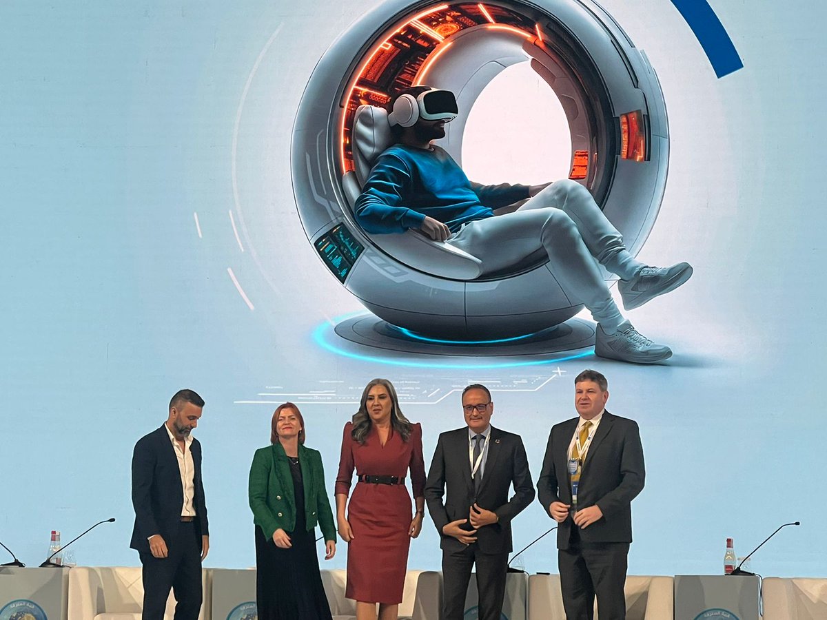 ppwone's tweet image. @KnowSummit

On UAE&apos;s 53rd Union day I reflected on “Eco-Innovations for a Sustainable World”, presented on a panel discussion at #KnowledgeSummit24, moderated by @NaouferR37074  Senior TV Presenter, Dubai Media
  &quot;AI can play a pivotal role in bridging the gap between science,…