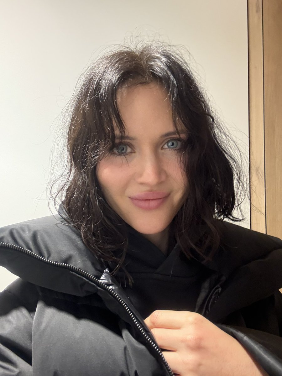 там еппл хочуть тєлік робить, маск ігри, а тім кук дрочить на тонкі айфони 

youtu.be/ph7w7wvBUII