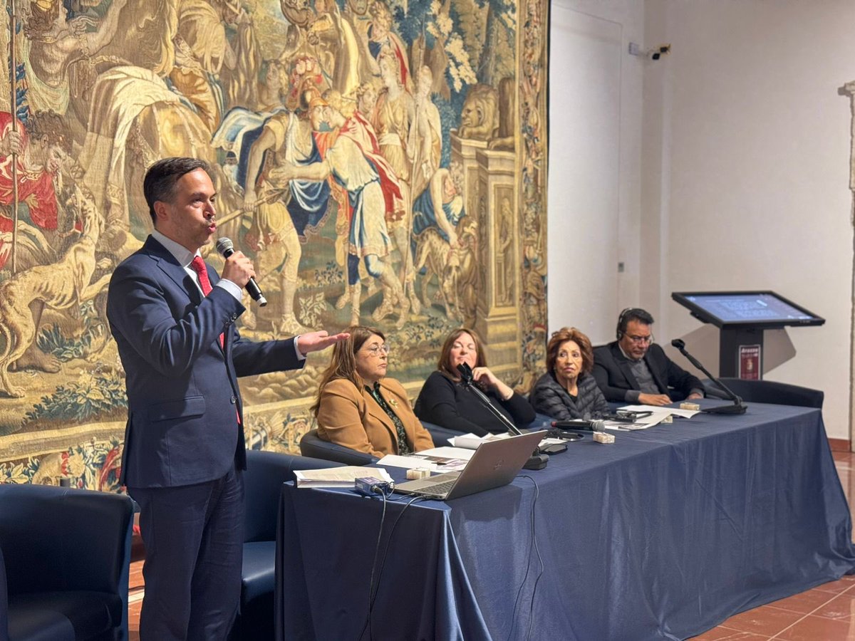 EmbaMexIta's tweet image. Penultimo giorno di attività del IX Forum Mondiale della Gastronomia Messicana, in Calabria.
Conferenze a #Gerace:
“Cultura del Cibo”. 
“Le Cucine Patrimonio UNESCO nel Mondo”.
“Cibo, Feste, Rituali e Musica della Tradizione”.
“Produzione e Cucina Sostenibile”.
#150AñosMXIT
🇲🇽 🇮🇹