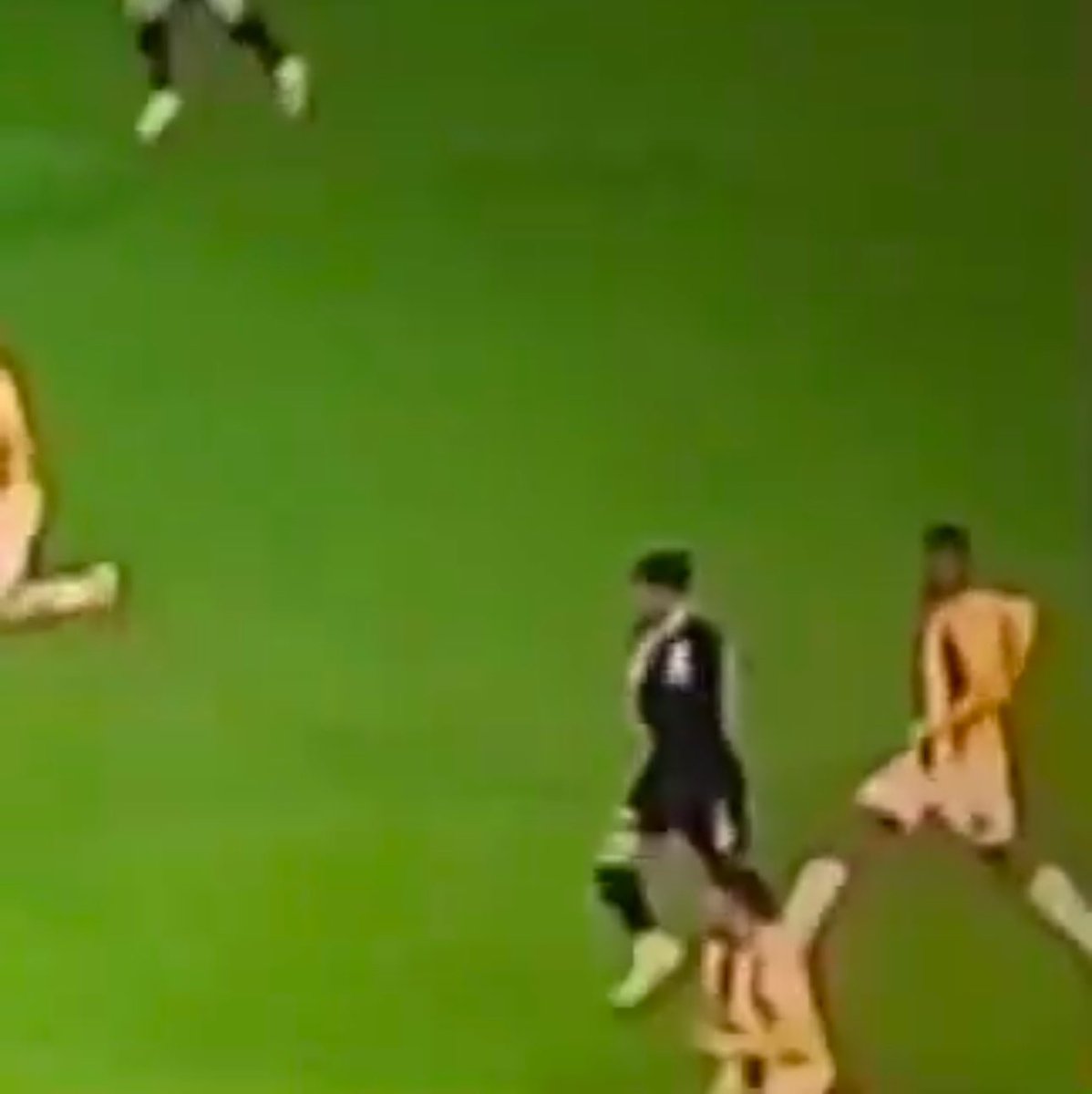 SİZİ BU POZİSYONLARA PENALTI ÇALAMAYAN YAPINIZIN ALTINDA BIRAKACAĞIZ.

UYUMA GALATASARAY’LI FARKINA VAR TEPKİNİ KOY.

TÜRK FUTBOLUNUN BEKA PROBLEMLERİ!