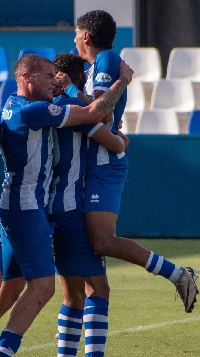 Tiempos fáciles crean hombres débiles,tiempos difíciles crean hombres fuertes,lo únic que tengo claro Es que yo vine aquí para ascender con el lorca y ningún día he cambiado de idea. 1% de posibilidad 99% de Fe, porque hasta después de la tormenta más fuerte sale el sol. LORCA💙