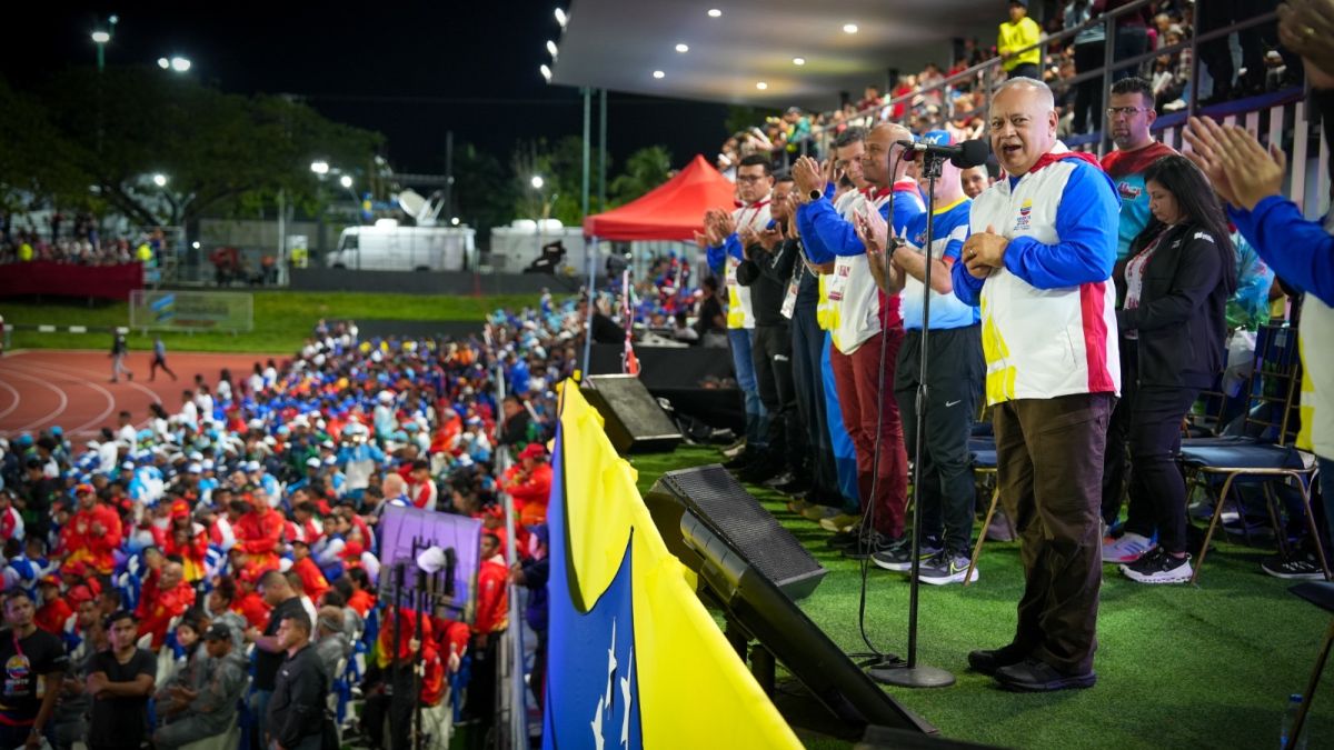 José Moncada (@guacamaroja) on Twitter photo El ministro de Relaciones Interiores, Justicia y Paz, Diosdado Cabello, inauguró este domingo los III Juegos Paranacionales Oriente 2024.
Ministro Diosdado Cabello ratifica unión en la FANB ante ataques extremistas.
<a href="/dcabellor/">Diosdado Cabello R</a> El ministro de Relaciones Interiores, Justicia y Paz, Diosdado Cabello, inauguró este domingo los III Juegos Paranacionales Oriente 2024.
Ministro Diosdado Cabello ratifica unión en la FANB ante ataques extremistas.
<a href="/dcabellor/">Diosdado Cabello R</a>