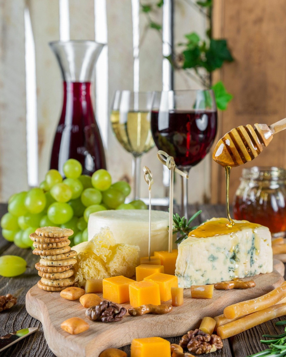 Un placer en cada mordisco 💫
Nuestros quesos gourmet son el acompañante perfecto para cualquier ocasión 🧀

#HijosdeRamónOliver #DistribuidoresBaleares #HarinasHijosdeRamonOliver #GastronomiaItaliana