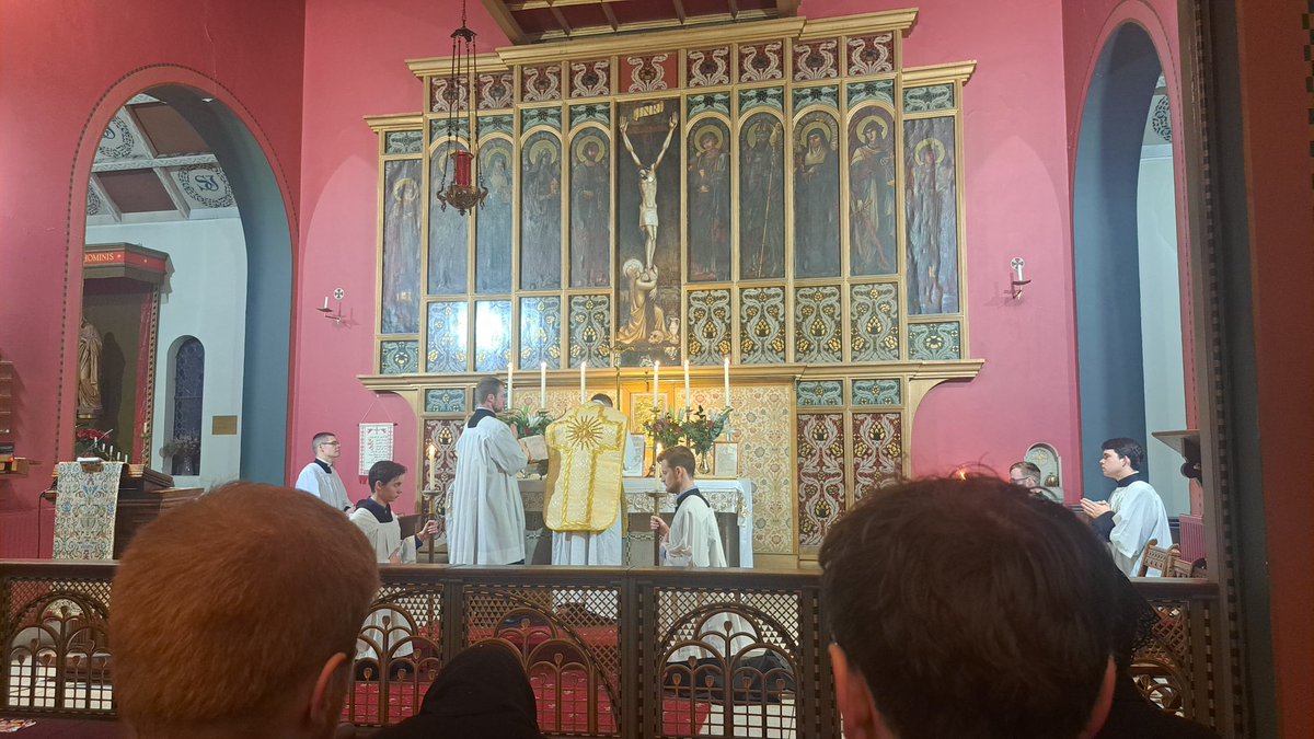 LdnJuventutem's tweet photo. Great to see so many of you last month! A special thanks to Fr Homoloya (Juventutem London alumnus) who gave his first blessings after Mass. See you all this Friday for our final event of the year. https://t.co/4z3n9yQZOD