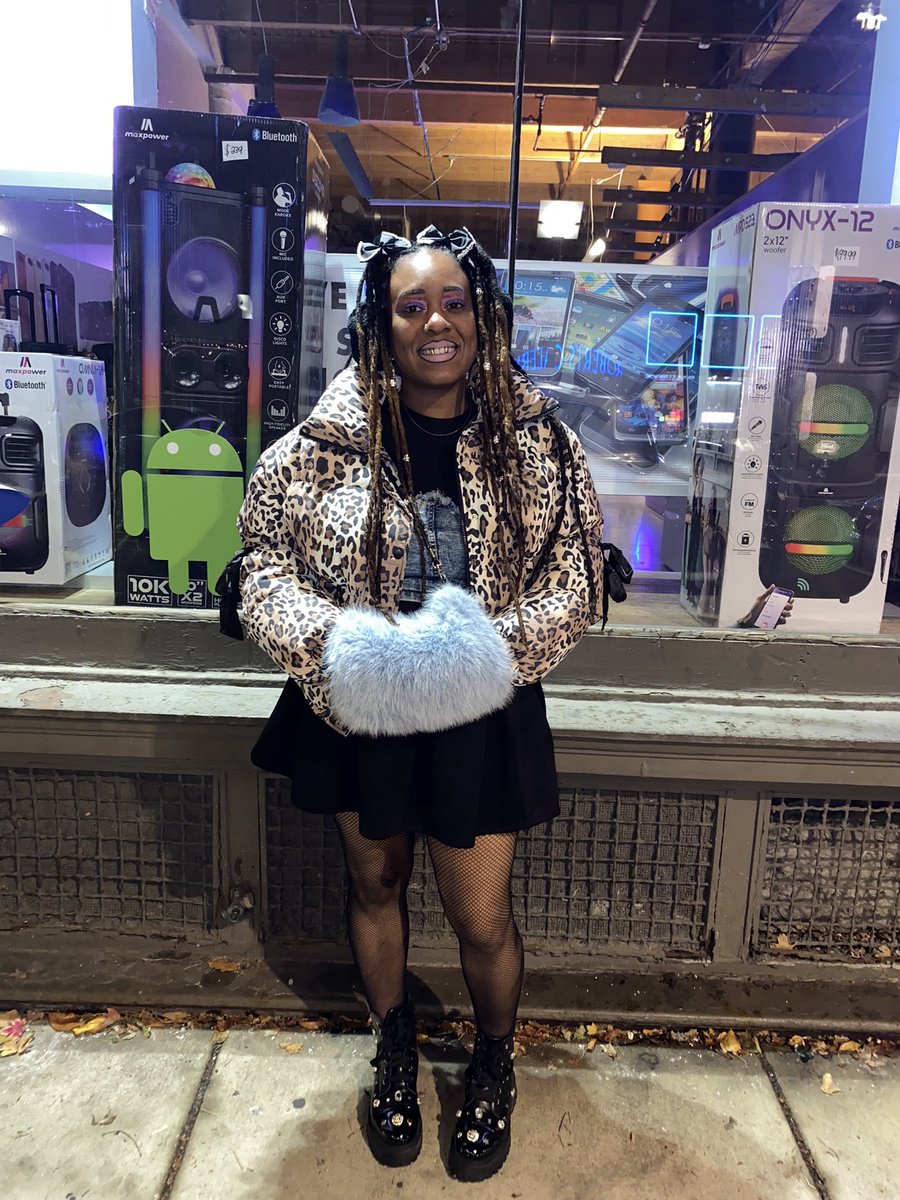HighFlowerShop1's tweet photo. 😍🔥 Happy 39th Birthday to me! 🔥🥳😈🎀🎀🥶🎂🎸🍾🎁❄️⭐️✨🎈

I enjoyed Diablo Steak @ Rosalita’s for dinner! 🤌🏽🥩🌶️🔥🍲🥤🍰

#Dec1st 🎂✨🔥🎉

Feeling wonderful and blessed. 💕🙏🏽 

Black and Denim Corset: Rainbow Shops 👚

Black Pleated Skirt: Rainbow Shops 👗

Black Boots with Gemstones: Rainbow Shops 🥾💎

Furry Light Blue Purse: Rainbow Shops 👛

Animal Print Puffy Coat: Madden Girl 🐆🧥

Nylons: N/A ✨

Black Satin Bows and Hair Ornaments: Fancy Beauty Supply 🎀🎀

Black Animal Print Earmuffs: Baby Phat 🐆🧣

Earrings with Pearls and Gold Chain: Fancy Beauty Supply ✨🎎

Sterling Silver Necklace: A gift when I was waitressing at Eclipse Restaurant from a elder stranger I became acquainted with on days I’d leave the restaurant.  I’d speak to him on my way to the MetroLink.  One day, I offered him 💲10 dollars and he gave me a sterling silver necklace.  He told me he wasn’t homeless.  I call him Hemi because his real name is unique and starts with an “H.” A name I’ve neva heard and he from Texas.  I kinda knew he wasn’t homeless because he had a gold watch and a cellphone.  The necklace just needs a hook. My other gold necklaces broke on Teskashi 6ix9ine birthday. 🎂🥳

Gold Watch: Armani Exchange (Birthday Gift From Byrd years ago) ⌚️🎂

Sterling Silver Bracelet: N/A (Gift from amiga named Ana for Christmas) 🎁✨

Thanx for the birthday wishes. 💕🫶🏽

#AsiaCash 💘🧛🏼‍♀️🎀🎀🎵💰💰🐐🌺

#RocNation 💎

#Asia 💓💃🏽🎀🎀💅🏽✨👄

#JayZDaughter 💜😈💯💯