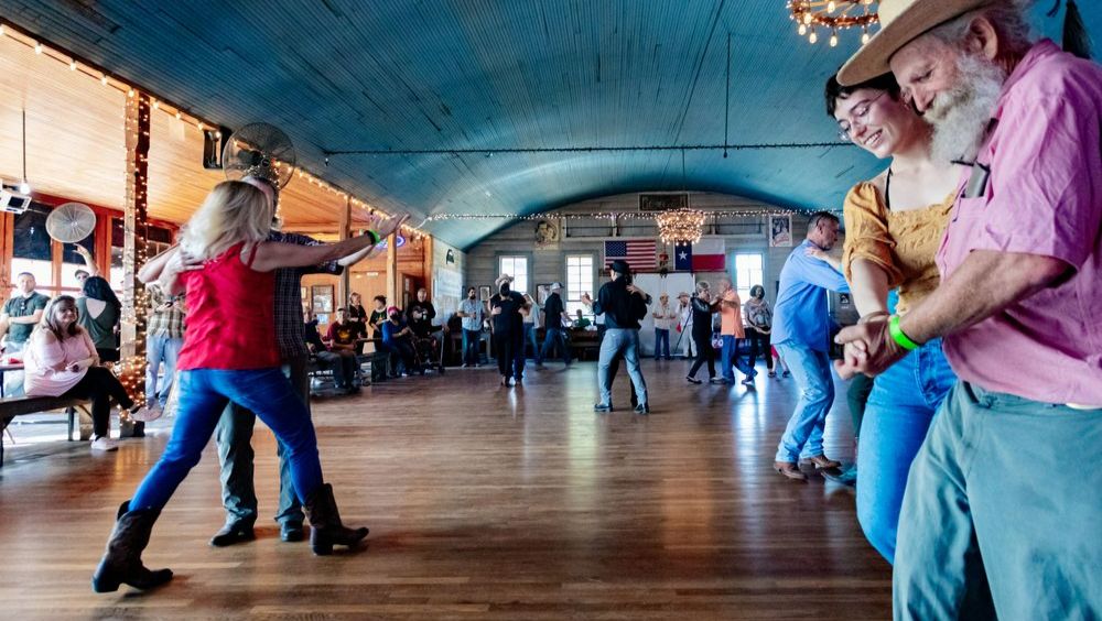 Festival of Texas Fiddling tweet media