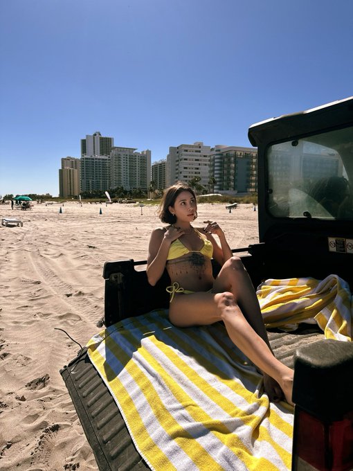 Watch Slay Kay's leaked NSFW photo on TwXstars