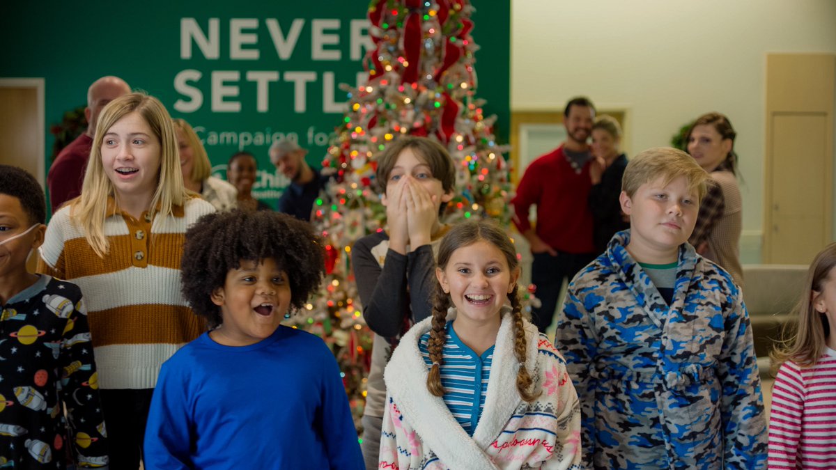 TriCoastEnt's tweet image. You’re going to fall in love with Rachel! She brings inspiration everywhere she goes. 🎄 Festival of Trees is the Christmas movie of 2024—coming soon!”

#FestivalOfTrees #ChristmasMovie #HolidayMagic #ComingSoon