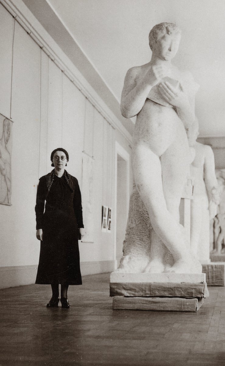 Ophélie Jouan (@opheliejouan) on Twitter photo #1Day1RVFact 🏅 Even before her resistance activities, Rose Valland was rewarded for her sustained work in promoting foreign art schools at the <a href="/jeudepaume/">Jeu de Paume</a>: in September 1939, she received Latvia's highest civilian honor, becoming a knight of the Order of the Three Stars #1Day1RVFact 🏅 Even before her resistance activities, Rose Valland was rewarded for her sustained work in promoting foreign art schools at the <a href="/jeudepaume/">Jeu de Paume</a>: in September 1939, she received Latvia's highest civilian honor, becoming a knight of the Order of the Three Stars