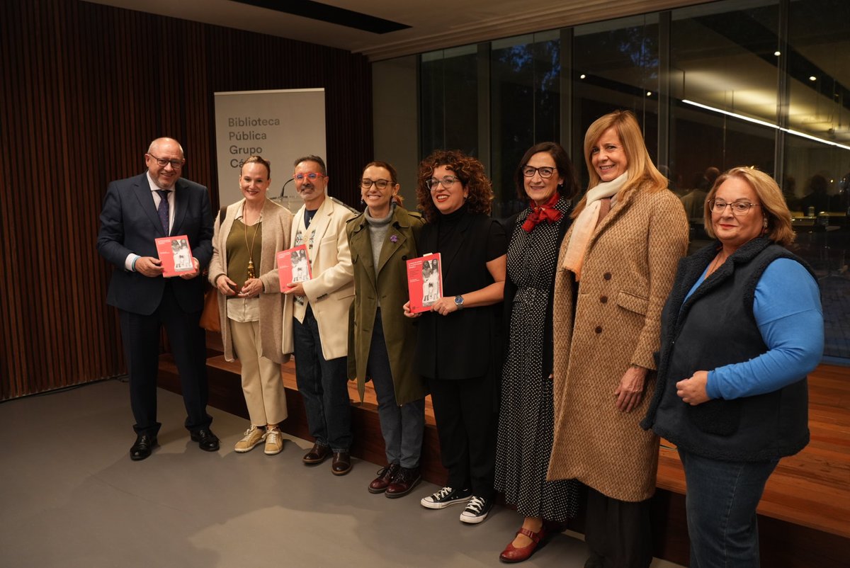 Manolo Torralbo (@manolotorralbo_) on Twitter photo Conmemoramos el 46º aniversario de la Constitución con la presentación de "El orden de género en la Constitución Española" de los profesores <a href="/RuthRubioMarn1/">Ruth Rubio Marín</a> y <a href="/salazar_octavio/">Octavio Salazar Benítez</a>. Una obra que invita al diálogo y reflexión sobre igualdad de género. Conmemoramos el 46º aniversario de la Constitución con la presentación de "El orden de género en la Constitución Española" de los profesores <a href="/RuthRubioMarn1/">Ruth Rubio Marín</a> y <a href="/salazar_octavio/">Octavio Salazar Benítez</a>. Una obra que invita al diálogo y reflexión sobre igualdad de género.