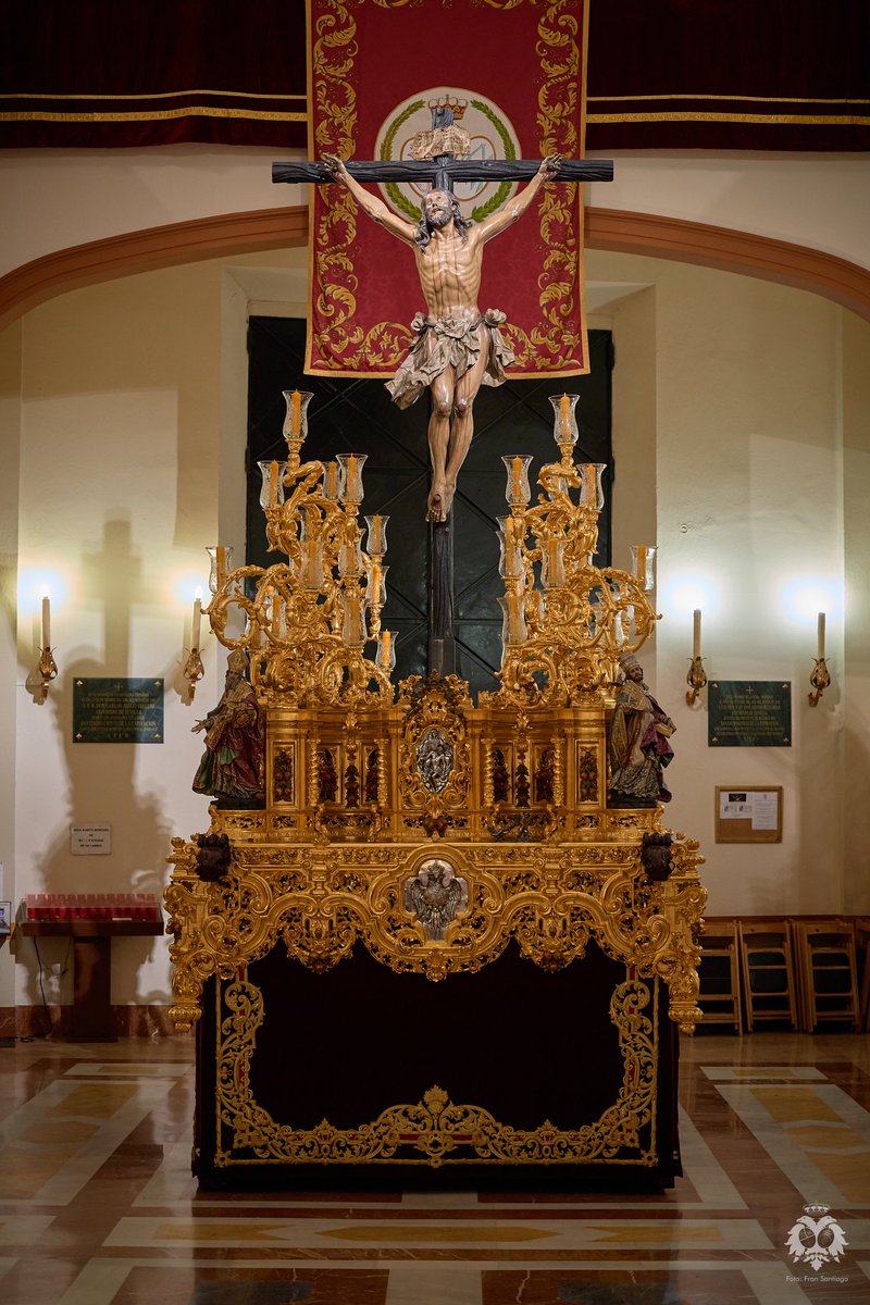 HdadCachorro's tweet photo. ⚫ El Santísimo Cristo de la Expiración se encuentra ya sobre su paso procesional para su participación en la procesión de clausura del @congresoihpp.

 #Cachorro24 https://t.co/R9fE3BcFcx