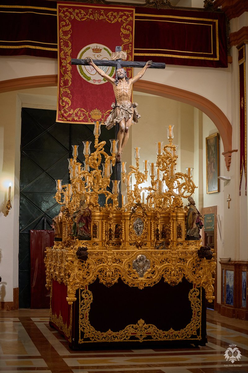 HdadCachorro's tweet photo. ⚫ El Santísimo Cristo de la Expiración se encuentra ya sobre su paso procesional para su participación en la procesión de clausura del @congresoihpp.

 #Cachorro24 https://t.co/R9fE3BcFcx