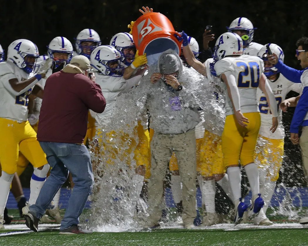 Ardsley Football (@footballardsley) on Twitter photo Congratulations to our 3 Guys on winning <a href="/FaMSportsVF/">FaM Sports New York Varsity</a> Post-Season Awards
Shane Speckman FAM DL of the year
Peyton Francis FAM DB of the year
Dan DiFalco FAM Coach of the year. Congratulations to our 3 Guys on winning <a href="/FaMSportsVF/">FaM Sports New York Varsity</a> Post-Season Awards
Shane Speckman FAM DL of the year
Peyton Francis FAM DB of the year
Dan DiFalco FAM Coach of the year.