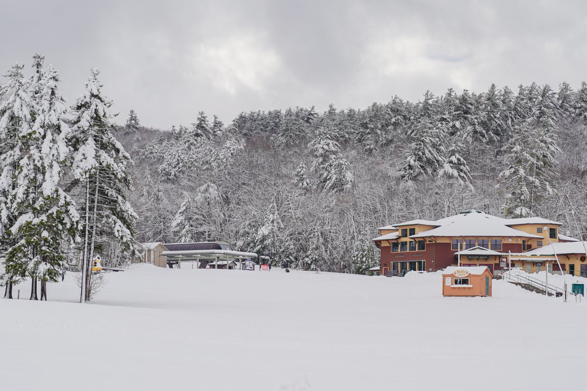 6" of natural snow, the teams are pumped, &amp; we're opening Wednesday 12/4. Who's ready for a fantastic winter season?

➡️ Final chance to buy an Epic Pass before they go off sale is TODAY, DEC 2! Catch all the winter fun, &amp; secure yours now: bit.ly/2FyBge6

#mountsunapee