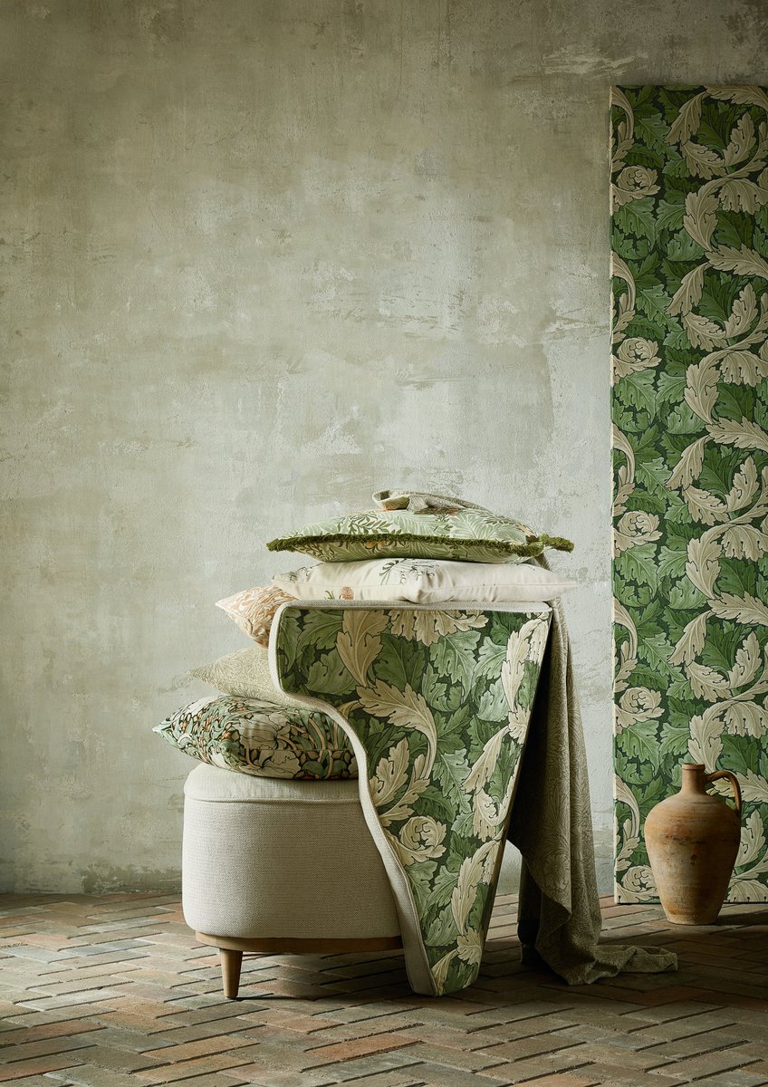 Acanthus Velvet in Elm is expertly wrapped this chair in luxury with it’s soft printed velvet
#designersgallery #stout #williammorris #williammorrisathome #kelmscottgardens #decorating #decor  #design #designer #interior #interiors #interiordesign #torontodesign