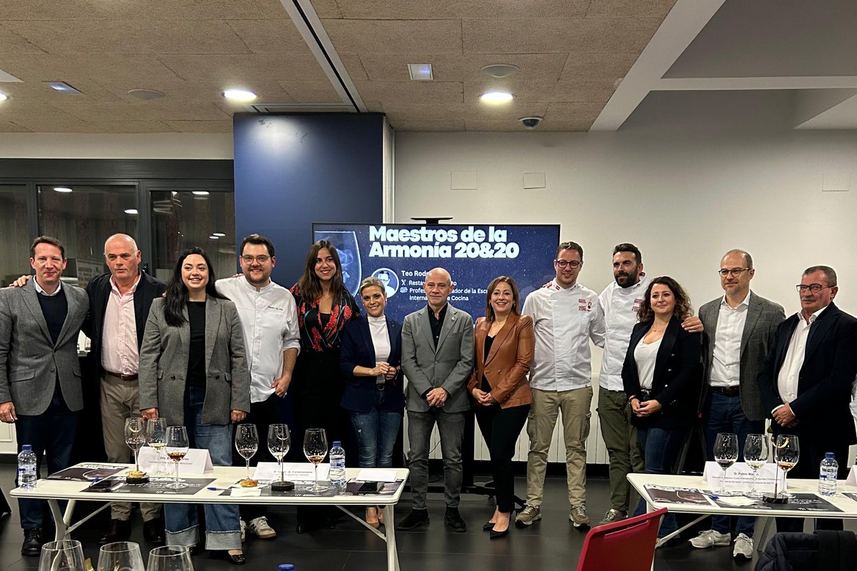 Estas tapas han sido maridadas por tres profesionales del mundo de la sumillería que han sido alumnas de la escuela: Silvia Ortúñez, de <a href="/Grupo_Kabuki/">Restaurantes Grupo Kabuki</a>, Mercedes Vázquez y Ana Paulina Fernández, de Habanero Taquería 🙌🏻