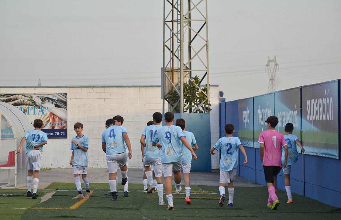 INFANTIL ‘A’ | Jornada 12 

📸 Calentamiento 
🆚 Camas C.F. 
<a href="/tarcosphotos/">Triana Arcos</a> 

ℹ️ Todas las imágenes en nuestra página de Facebook. 

𝐁𝐄𝐍𝐀𝐂𝐀𝐙𝐎𝐍 𝐂.𝐅.