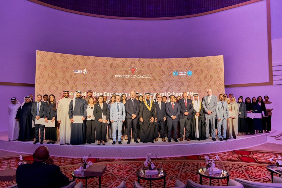 University for Peace (@upeace) on Twitter photo Congratulations to the first graduates of the Joint Postgraduate Diploma on Peaceful Coexistence! 🌍🎓
This collaboration between <a href="/UPEACE/">University for Peace</a>, <a href="/khgcpc/">King Hamad Global Centre for Peaceful Coexistence</a> and GIOYA Higher Education Institution has empowered these new peace ambassadors with skills in human rights, conflict resolution, Congratulations to the first graduates of the Joint Postgraduate Diploma on Peaceful Coexistence! 🌍🎓
This collaboration between <a href="/UPEACE/">University for Peace</a>, <a href="/khgcpc/">King Hamad Global Centre for Peaceful Coexistence</a> and GIOYA Higher Education Institution has empowered these new peace ambassadors with skills in human rights, conflict resolution,