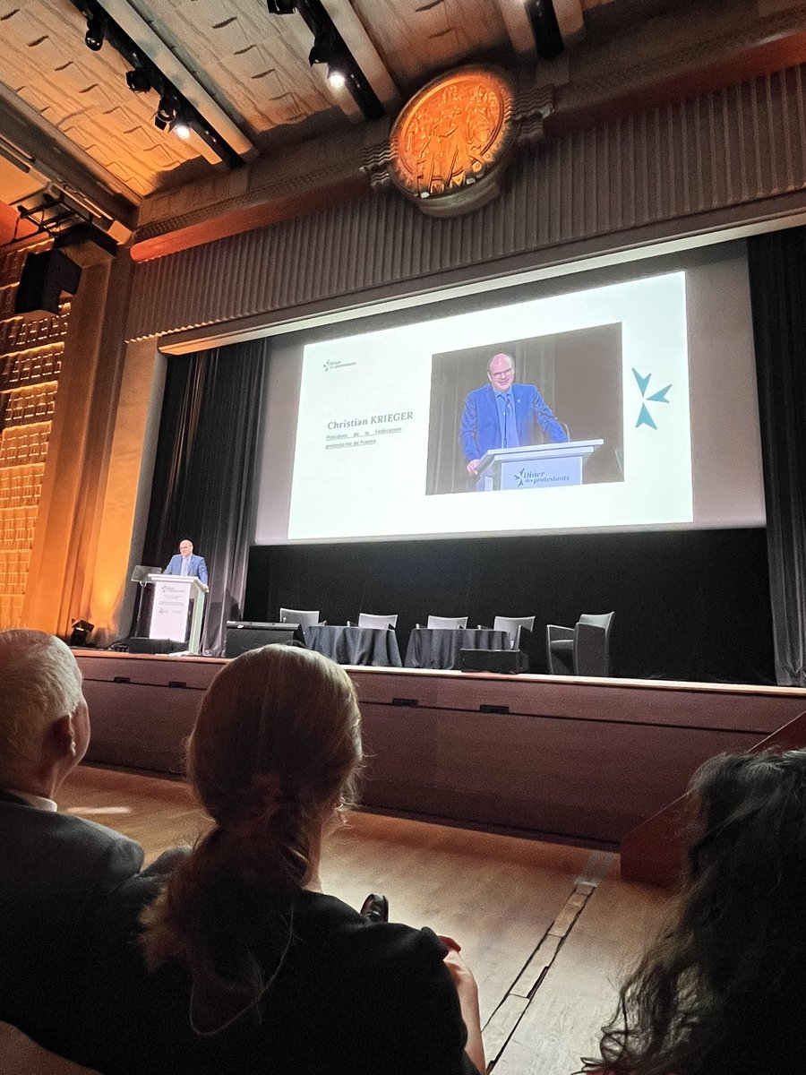 Stauffacher Jean-Raymond (@stauffacherjr) on Twitter photo Le président <a href="/ChrKrieger/">Christian Krieger</a> prend maintenant la parole pour apporter un éclairage sur la notion de fraternité : « le dialogue et la fraternité protestante ne nient pas les différences mais invitent à les dépasser pour construire un destin commun ». Le président <a href="/ChrKrieger/">Christian Krieger</a> prend maintenant la parole pour apporter un éclairage sur la notion de fraternité : « le dialogue et la fraternité protestante ne nient pas les différences mais invitent à les dépasser pour construire un destin commun ».