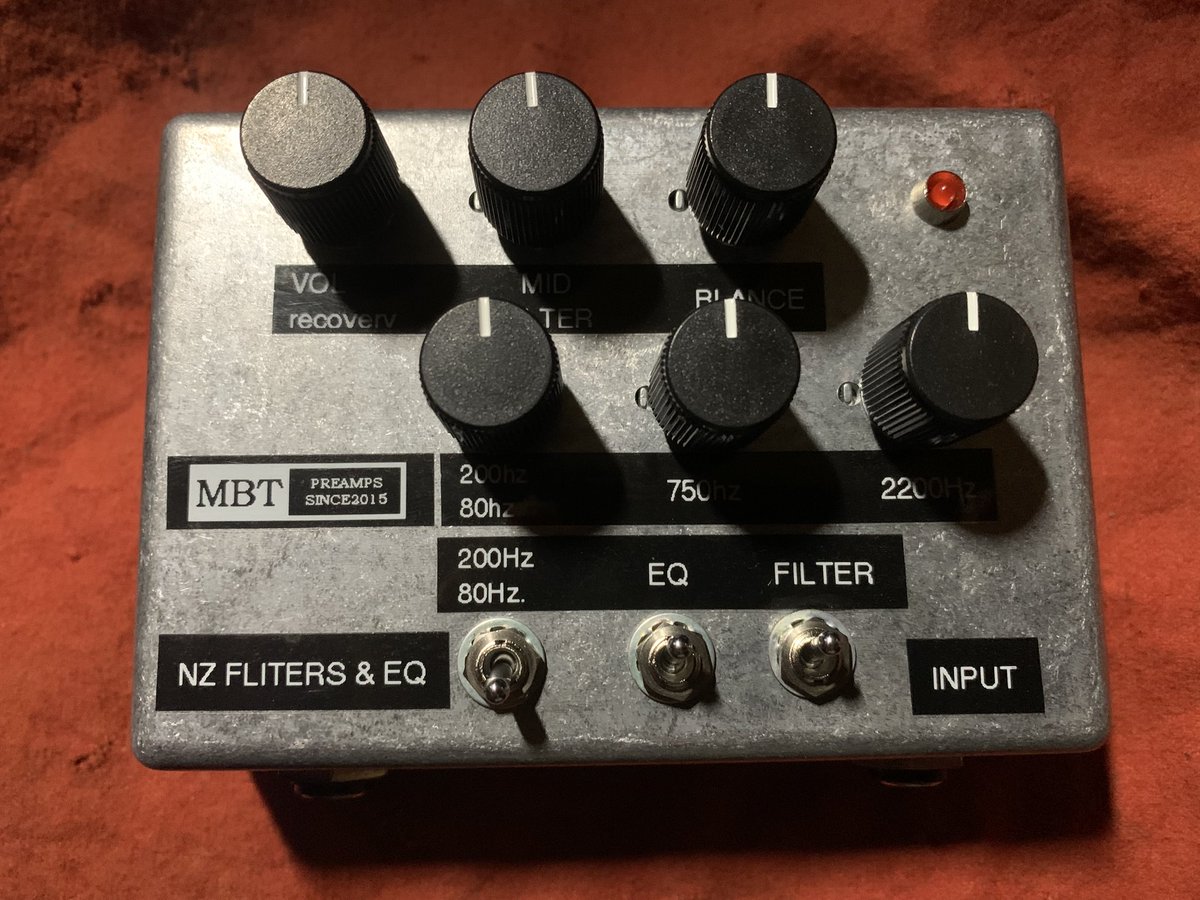 MBT_2019's tweet photo. (39-2)NZ-FILTER/EQ
プリアンプ後の音を調整するパッシブフィルターとアクティブEQ
VER2ですが内容は以前と同じです。ケースが一回り小さくなりました。
プリアンプをスタジオのアンプのリターンに入れる方には特におススメ���ます。 https://t.co/kdctDSx9pn