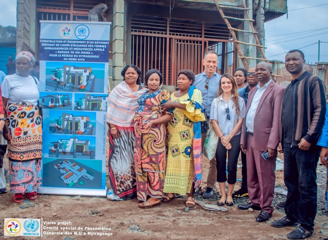 Visite de la construction du Women' situation Room (WSR) en territoire de Nyiragongo par le comité spécial de l'AG des #NU au #NordKivu <a href="/MONUSCO/">MONUSCO</a> <a href="/ONUFemmesRDC/">ONU Femmes RDC</a>