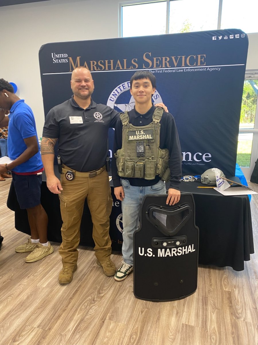 USMS_Columbia's tweet image. #USMS District of South Carolina at Virtus Academy Career Fair in Florence, South Carolina