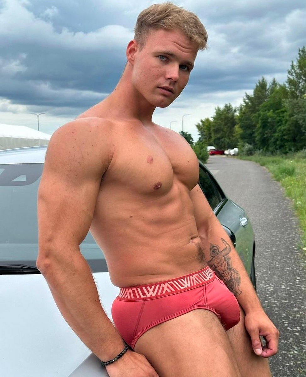 sweetboyrobin's tweet photo. Would you ride me?😉🥰 https://t.co/OlmieQJEOv