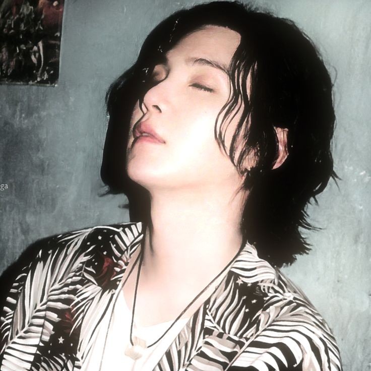 moonchild7_by's tweet photo. برای یونگی ریپ میزنید؟؟؟
MMA 시상식에서 송출된 BTS 헌정 영상 중 멤버 SUGA 편집된 부분에 대해 BTS 멤버 SUGA에게 진심 어린 사과와 SUGA의 수상소감이 포함된 영상으로 재송출 할 것을 다시 한번 요청합니다 @melon

MELON APOLOGIZE TO SUGA
BTS IS SEVEN https://t.co/Z2Co1W96vc