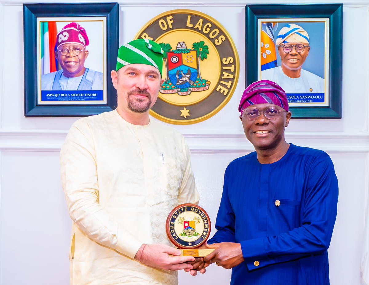 followlasg's tweet photo. Gov. @jidesanwoolu receives Ambassador of Bulgaria to Nigeria, Mr. Yanko V. Yordanov, at Lagos House, Alausa, Ikeja, on Monday, 2nd December 2024

@drobafemihamzat @gboyegaakosile @gbenga_omo @BSaluHundeyin @Mr_JAGs 
#AGreaterLagosRising 
#LASG https://t.co/QfsawfcGcK