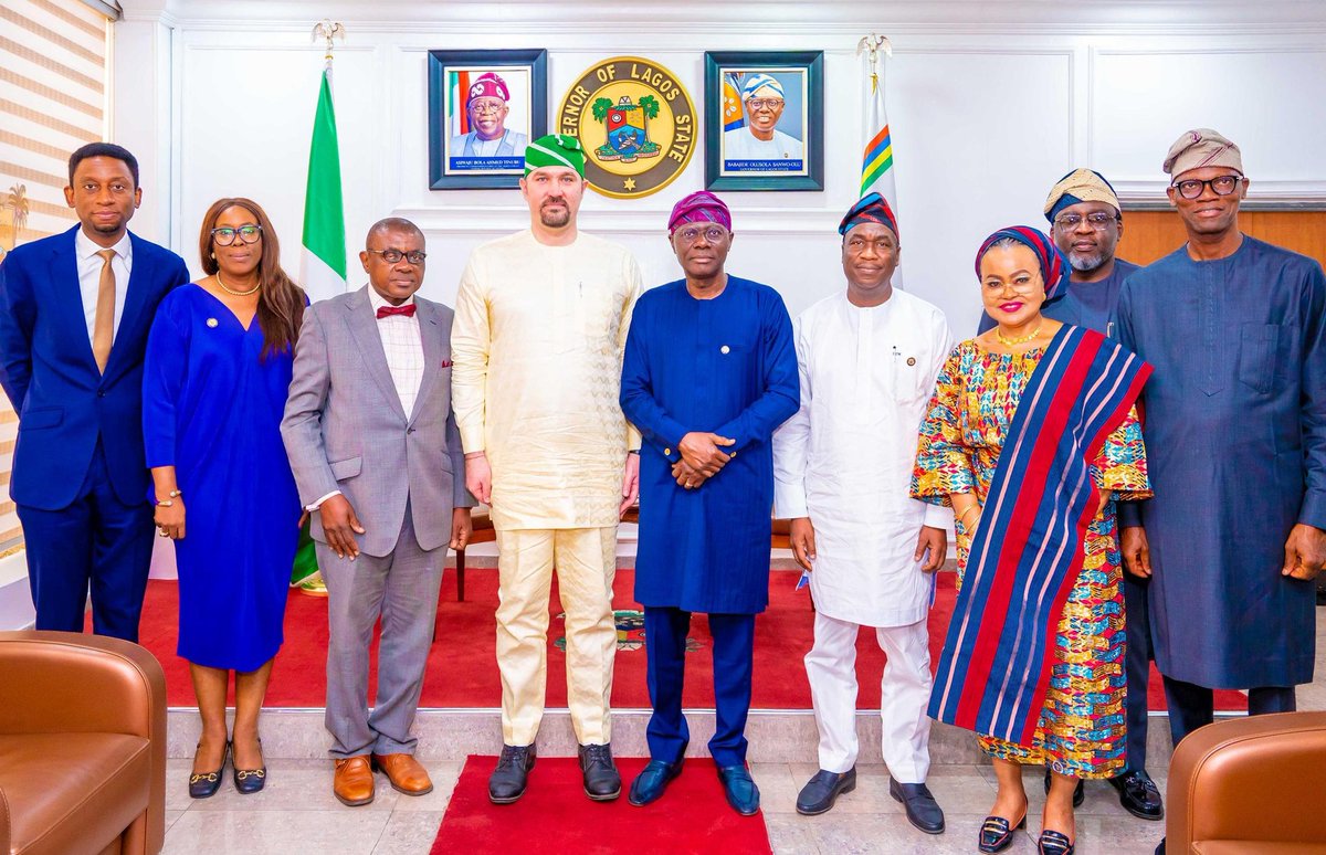 followlasg's tweet photo. Gov. @jidesanwoolu receives Ambassador of Bulgaria to Nigeria, Mr. Yanko V. Yordanov, at Lagos House, Alausa, Ikeja, on Monday, 2nd December 2024

@drobafemihamzat @gboyegaakosile @gbenga_omo @BSaluHundeyin @Mr_JAGs 
#AGreaterLagosRising 
#LASG https://t.co/QfsawfcGcK
