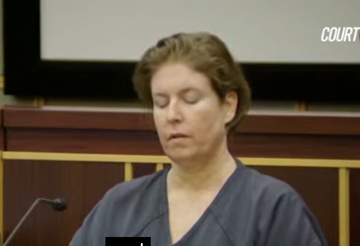sinistoriesblog's tweet photo. Boone on stand for a final Defense Statement!
#sarahboone #poptarts #Defense #finalstatement #trial https://t.co/SML9c5bXzb