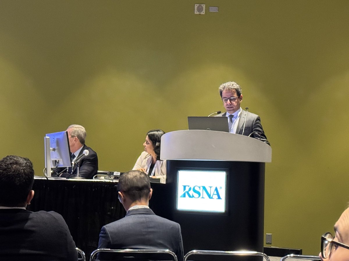 Karen Ordovas (@karen_ordovas) on Twitter photo Excellent overview of coronary plaque quantification on #yesCCT as a biomarker for drug trials presented by <a href="/HamidChalianMD/">Hamid Chalian</a> at #RSNA2024 <a href="/UWRadiology/">UW Radiology</a> Excellent overview of coronary plaque quantification on #yesCCT as a biomarker for drug trials presented by <a href="/HamidChalianMD/">Hamid Chalian</a> at #RSNA2024 <a href="/UWRadiology/">UW Radiology</a>
