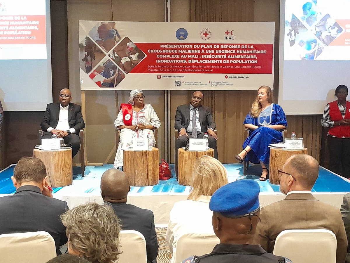 CroixRougeMali's tweet photo. Un témoignage de la solidarité agissante de nos partenaires lors de la présentation de notre plan de Réponse Humanitaire.
Cette rencontre visait à lancer un appel vibrant pour soutenir les populations touchées par l'insécurité alimentaire,les inondations et les déplacements. https://t.co/BJRkVcAoyQ