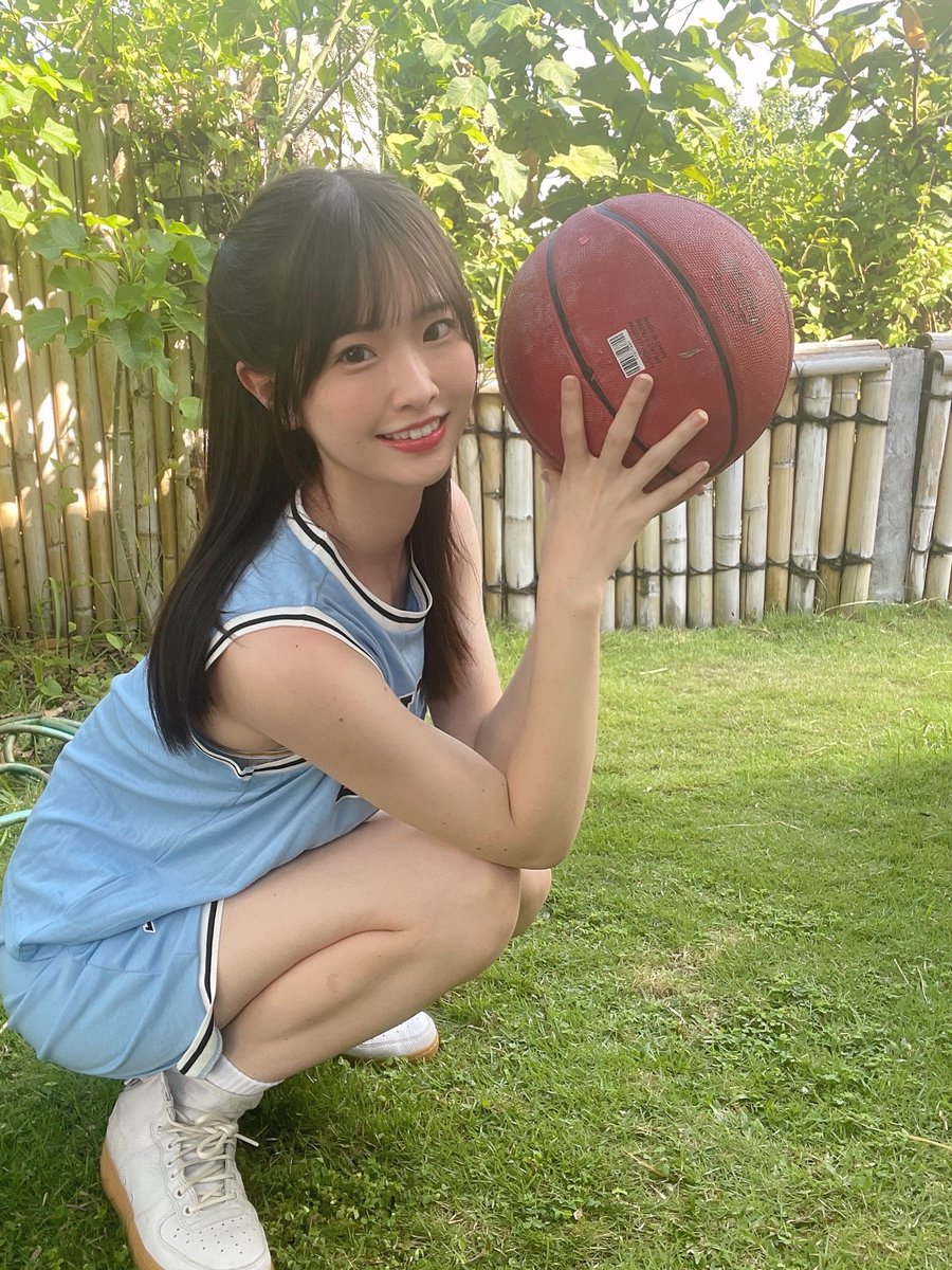 撮影中バスケボールでずっと遊んでた🏀 https://t.co/bUtwkQFpbc