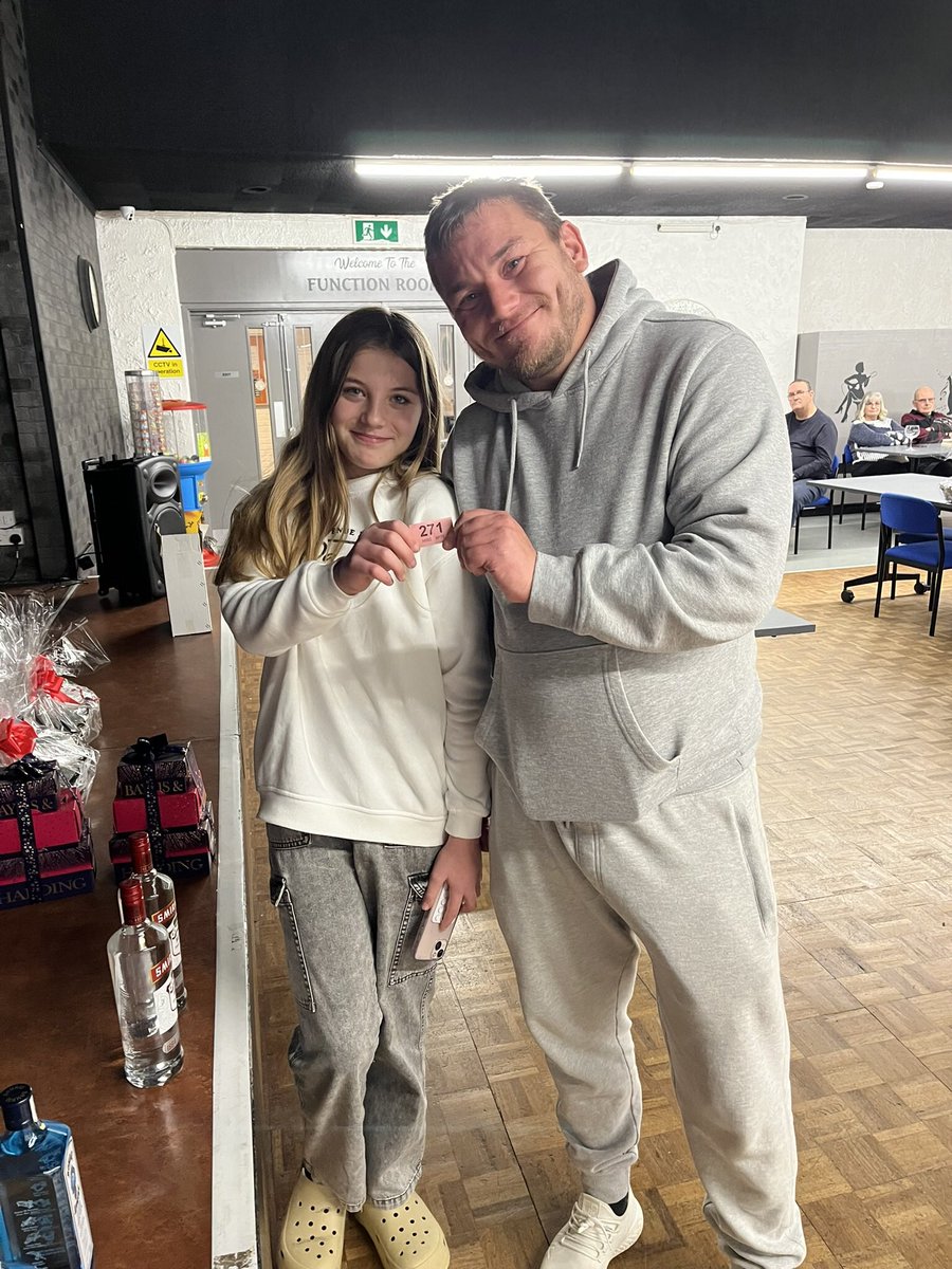 November 500 Club Draw Results

£100 - 271 - Colin Bishop

£50 - 244 - Gareth Goddard 

£30 - 517 - Mark Collins

£25 - 143 - <a href="/lynsey48050280/">lynsey</a> 

£20 - 315 - Danielle Swallow

£10 - 455 - Frankie Larkins