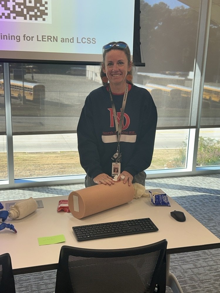 DesotoParish's tweet photo. Staff spent today learning how to Stop the Bleed in case of an incident at the school. This is another example of how we partner with other organizations to ensure our staff is prepared for scenarious that may arise on any given school day! Our staff members are #DeSotoStrong! https://t.co/v4BKkE9KFp