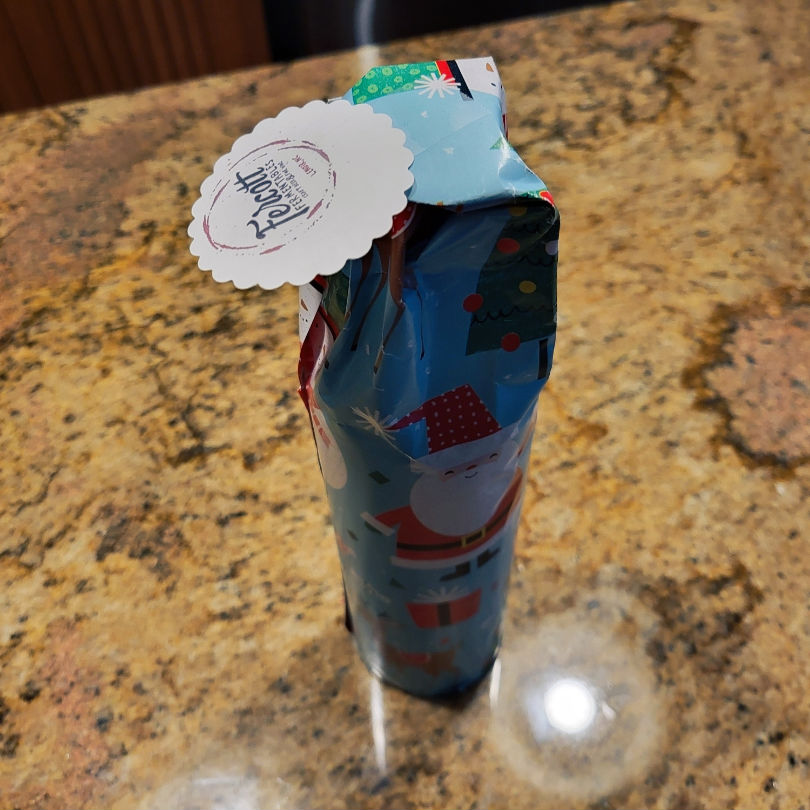 scottvillers's tweet photo. No. 2 from @fercottferment Advent calendar of individually wrapped beverages
#drinkcheck #Primator Maibock https://t.co/Dq0o1Et8Up