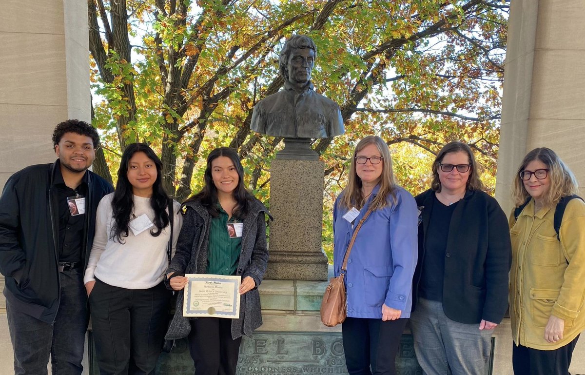 Congrats to our talent at Metropolitan Association of College and University Biologists! 

Barbara Munoz ’25 earned first place for her research, 🏆 while Catherine Saldana ’25 and Darlyn Breton ’26 presented a decade-long study on avian communities.

#SaintPetersUniversity