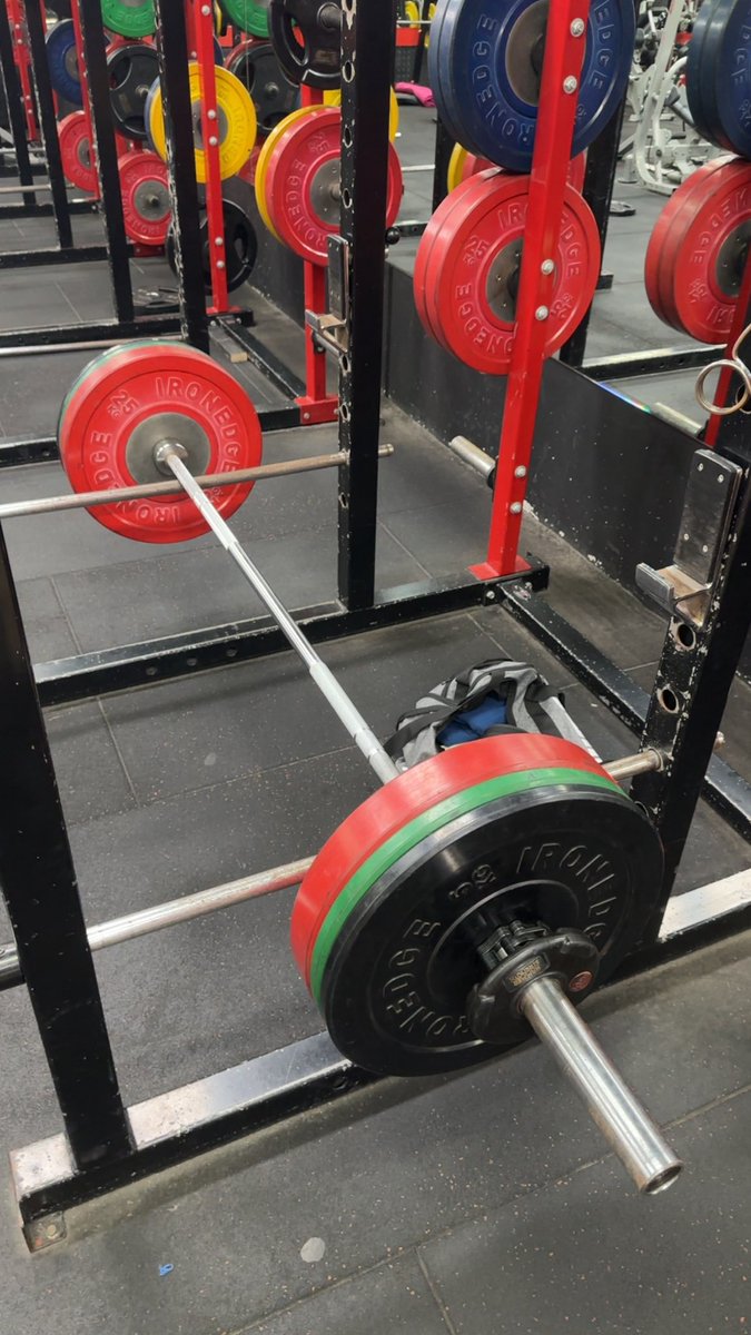 Jaylicious84's tweet photo. When you finally PB 102.5kgs!!!! https://t.co/GsCc1iok4S