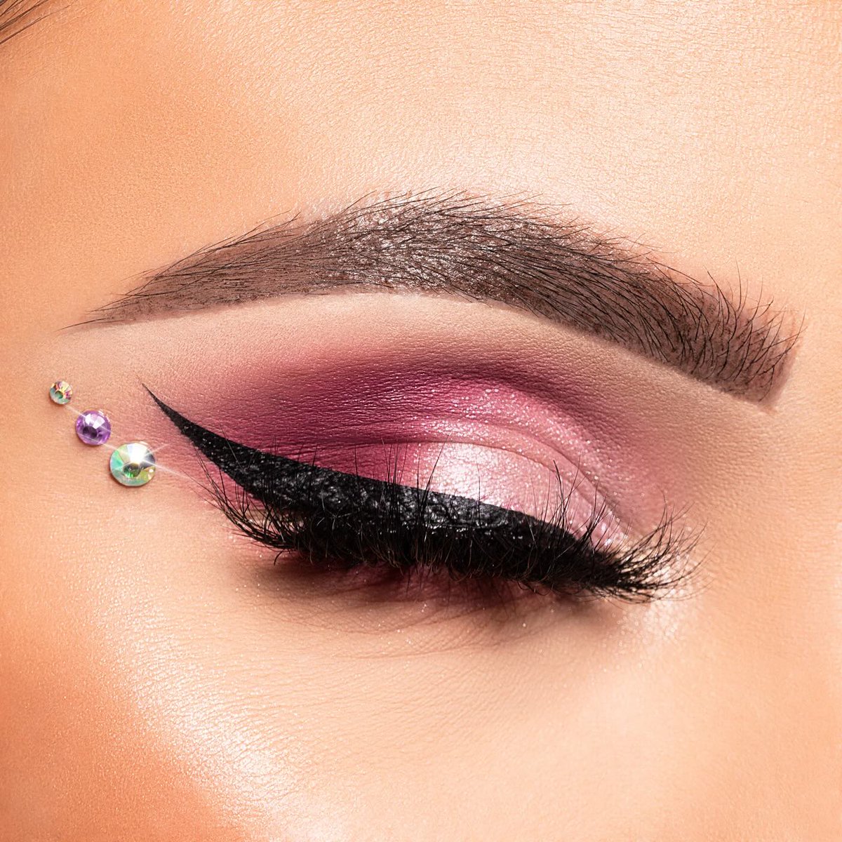 LiveGlam tweet media