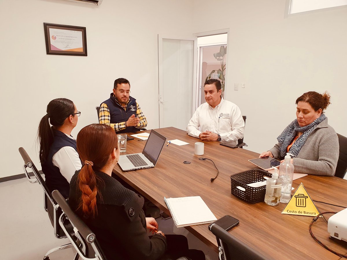 IMPLANDGO's tweet image. 📊 Hoy tuvimos una reunión con @inevap_dgo  para dar seguimiento a los procesos de evaluación. 💼

Estas acciones refuerzan la #transparencia y la toma de decisiones basadas en #datos para un #Durango más eficiente y de resultados.