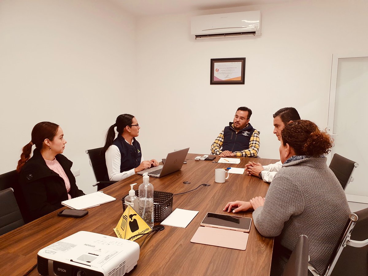 IMPLANDGO's tweet image. 📊 Hoy tuvimos una reunión con @inevap_dgo  para dar seguimiento a los procesos de evaluación. 💼

Estas acciones refuerzan la #transparencia y la toma de decisiones basadas en #datos para un #Durango más eficiente y de resultados.