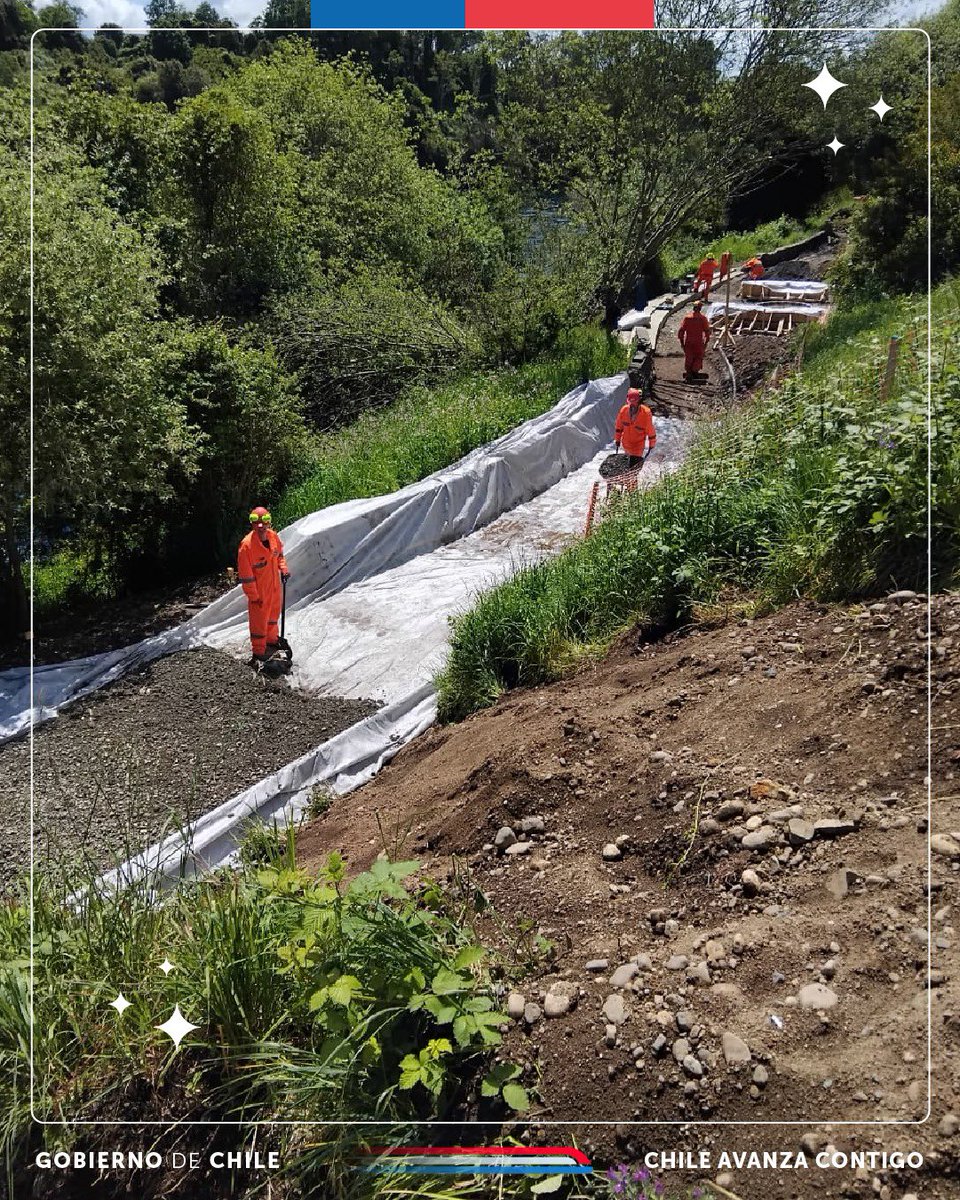 ⭐ ¡Estamos avanzando en la modernización del borde fluvial del #RíoBueno! 🏊🏼‍♀️ El <a href="/mop_chile/">Ministerio de Obras Públicas🇨🇱</a> , a través de la Dirección de Obras Portuarias, está modernizando 1 kilómetro del borde fluvial con una inversión de más de  4 mil millones de pesos.

🚧 El proyecto consiste en:  
💪