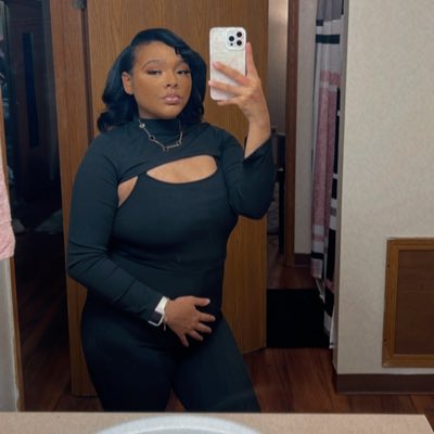 JusstNique's tweet photo. #NewProfilePic https://t.co/092H9Sc95q
