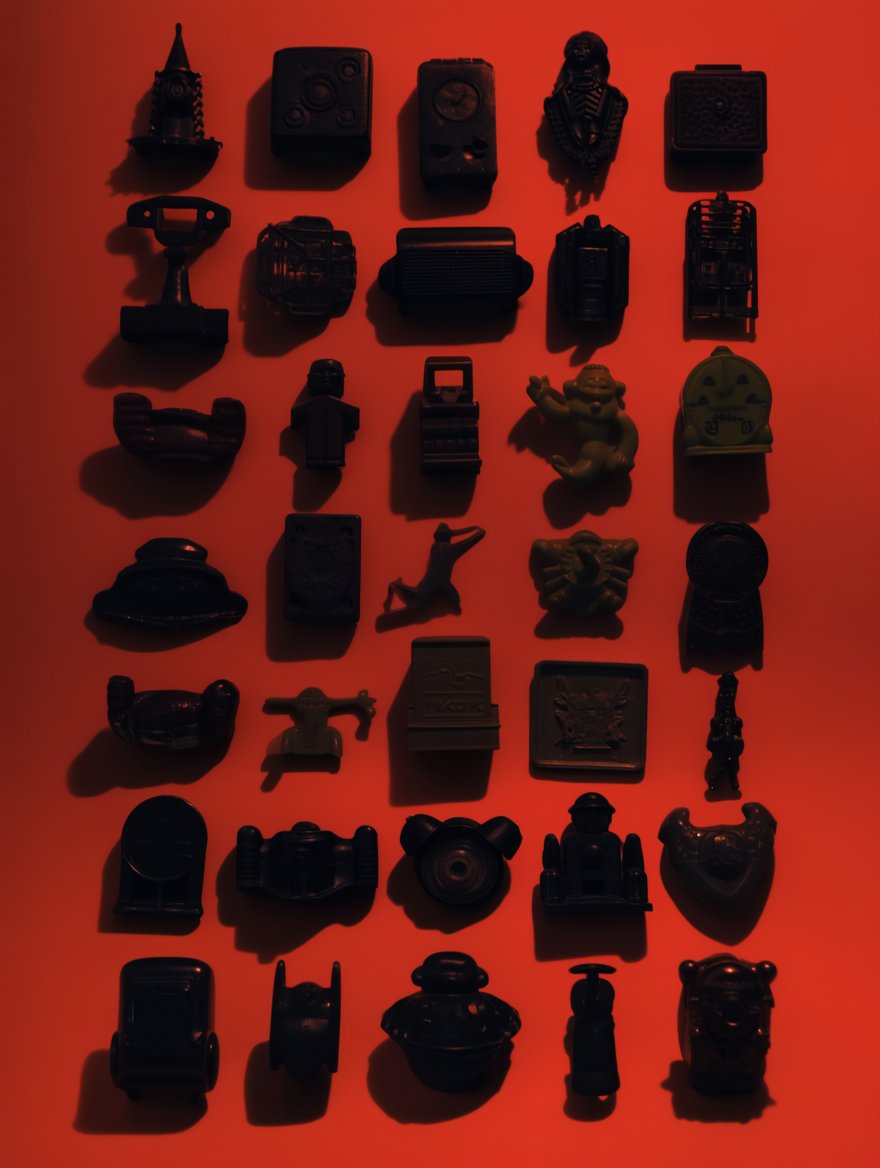 runwayframes's tweet image. A world of found objects from different cities