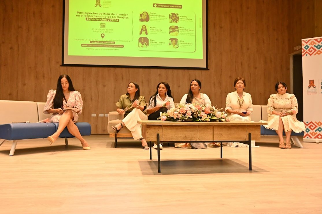 Con la presencia de importantes personalidades la Universidad de La Guajira realizó el segundo conversatorio "Participación Política de la mujer del en el departamento de La Guajira: Experiencias y Retos. <a href="/Dialawilches/">Diala Wilches</a> <a href="/KarenGomezAv/">Karen Gomez</a> <a href="/comfaguajira/">comfaguajira</a> <a href="/UniLaGuajira/">UniGuajira</a> <a href="/LAGUAJIRAGOB/">Gobernación de La Guajira</a>