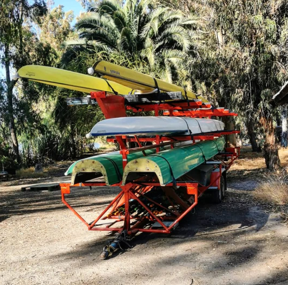 Carro de arrastre con los botes a Valdivia.