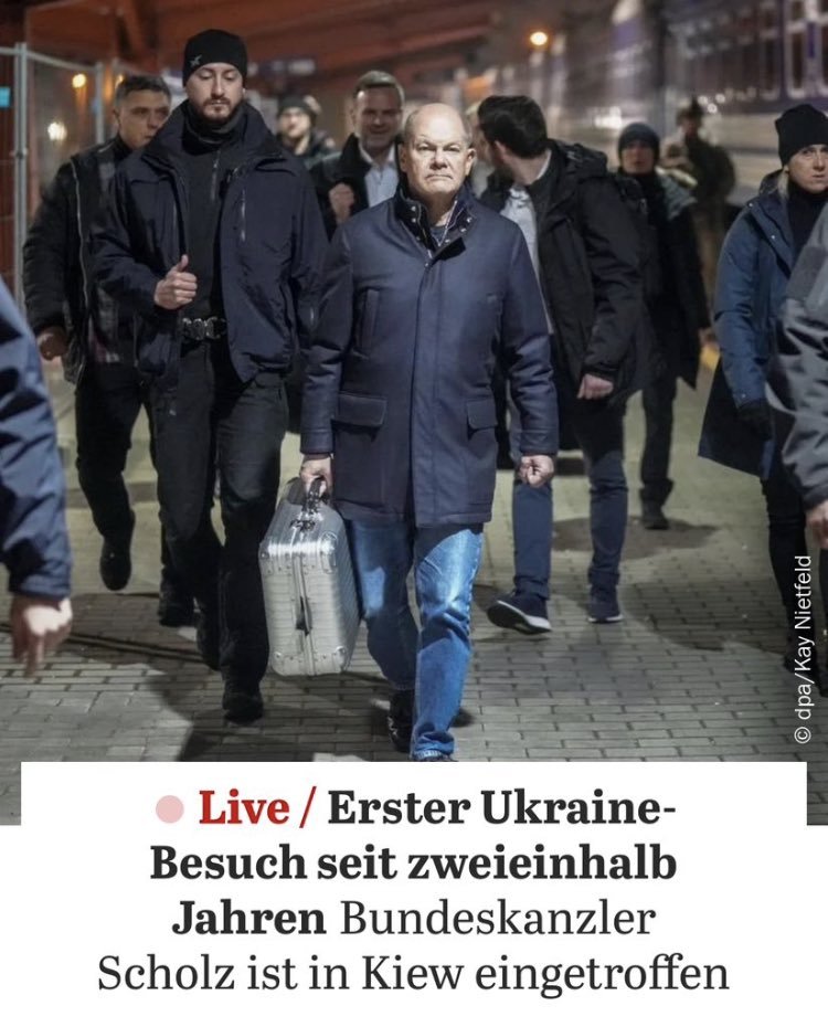 Liegt die Schweiz nicht in genau entgegengesetzter Richtung?