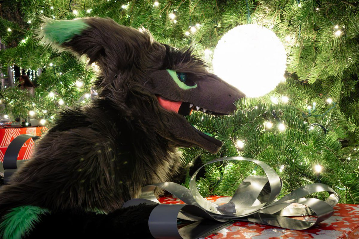 Now this tree must be edible
📸:<a href="/Starburst_Shark/">Starburst Shark🦈 🔜 Megaplex</a>