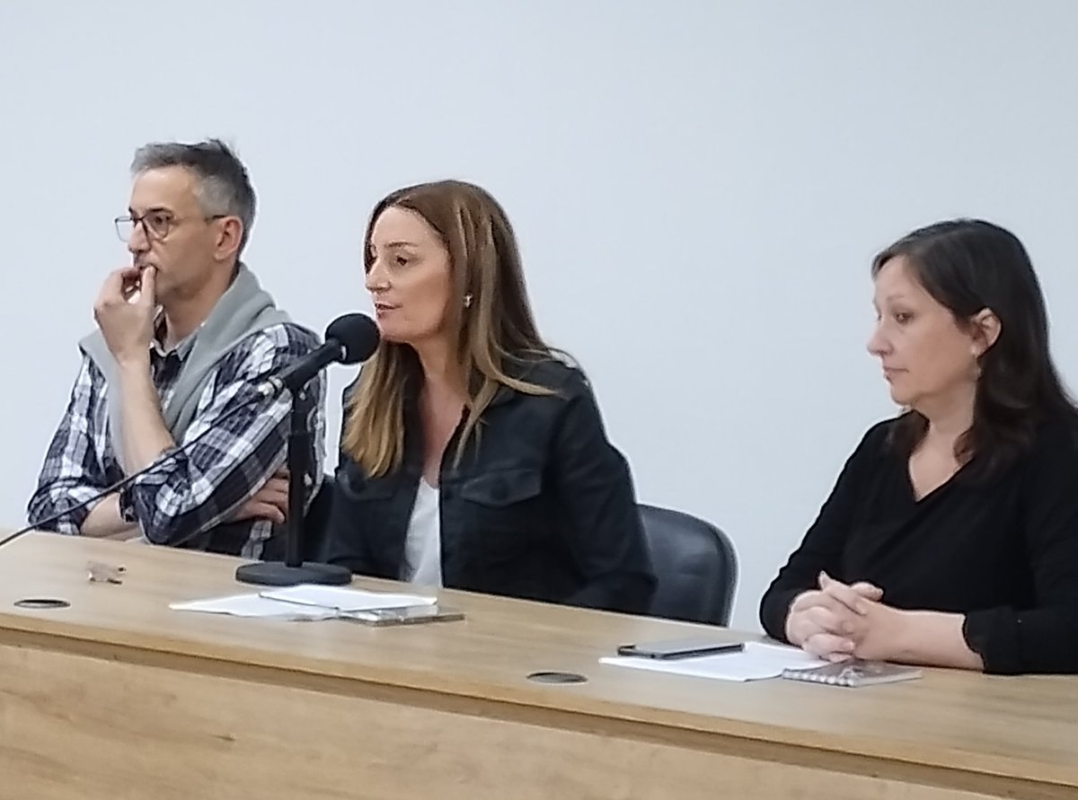 Se desarrolló la jornada de Extensión de la #UNLP "Agendas de la extensión: articulación y fortalecimiento de equipos"  en conjunto con la línea de Programas, Proyectos y Actividades de Extensión. Tras la apertura institucional, se desarrollaron ocho mesas simultáneas. #Extension